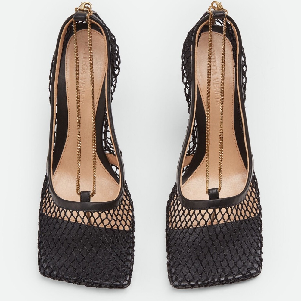 Bottega Veneta Stretch Pumps